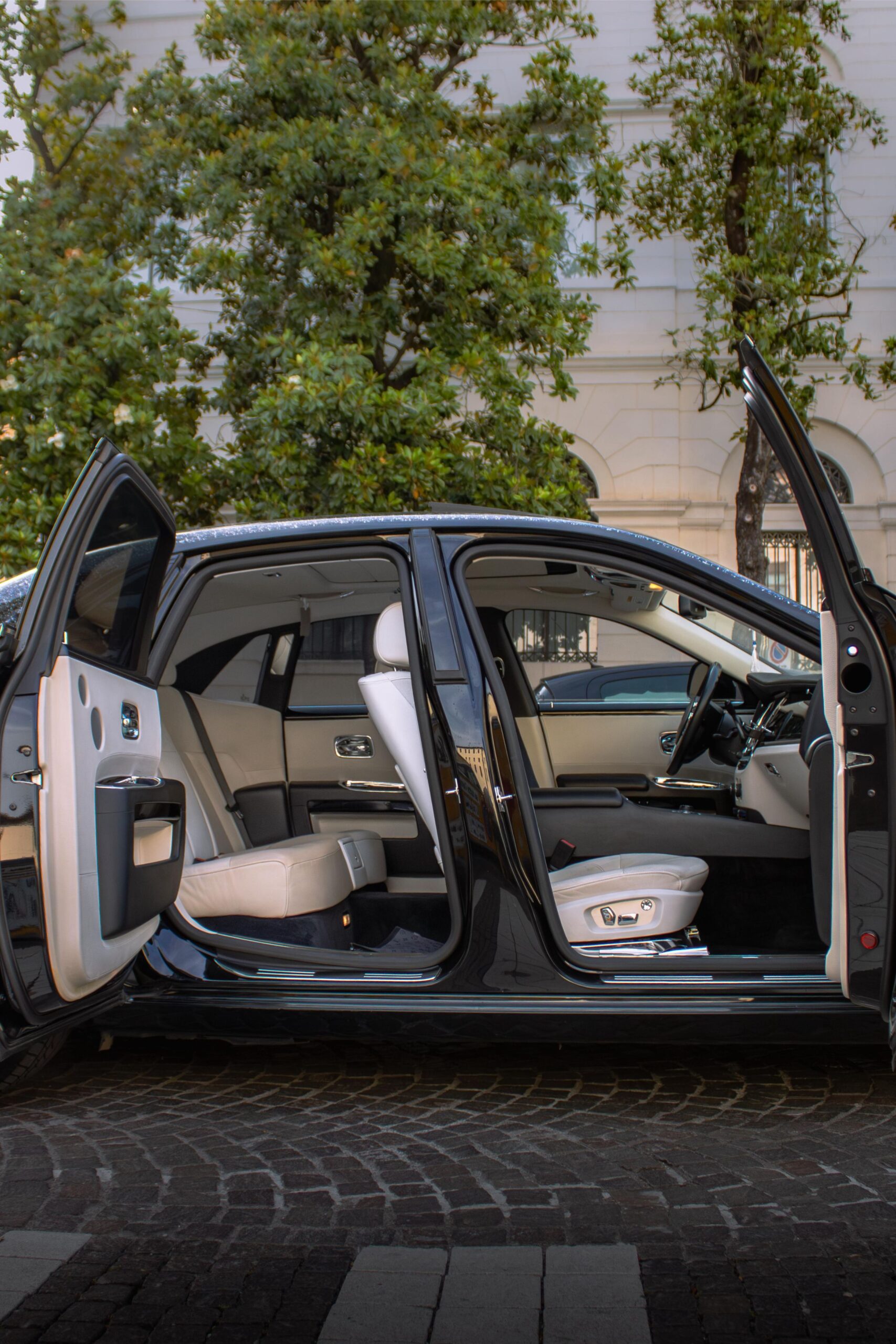 Rolls Royce Ghost 2012 570 HP + £2000 - Image 8